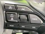 【レーダークルーズコントロール】高速道路での長距離走行が楽に!!自動で速度を保つクルーズコントロールが、衝突軽減システムと連携し、前方の車両を感知して車間を保つように速度調節してくれます!!