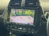 【バックカメラ】駐車時に後方がリアルタイム映像で確認できます。大型商業施設や立体駐車場での駐車時や、夜間のバック時に大活躍!運転スキルに関わらず、今や必須となった装備のひとつです!
