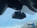 【ドライブレコーダー】ドライブレコーダー装備!走行中はもちろん、あおり運転や事故に遭遇した際、映像で記録し、万一のリスクに備えます。※記録用SDカードはお客様ご自身でご準備いただく必要があります。
