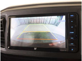 バックガイドモニターで、後方を確認しながら安心して駐車することができます。運転初心者も熟練者も必須の機能ですよ!
