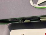 バックモニター対応カメラ。ナビを装着する事で後方の映像を映し、安全を確認できます。
