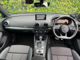 Audiのインテリアはエクステリア同様、優れたデザイン性とクオリティ、そして機能性を兼ね備えております。