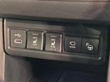【駐車支援システム】駐車スペースを検知し、スムーズな駐車をアシスト。狭いスペースへの駐車など、駐車に自信の無い方におすすめの機能です♪
