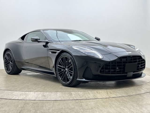 アストンマーティン DB12 
