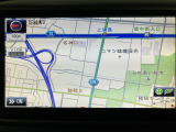 ダイハツ純正ナビゲーションを装備しています☆TVは画像がきれいなフルセグになっていてスマホに入っている音楽もBluetoothで繋いで楽しんでいただけます☆