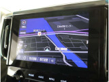 純正ナビを装備。タッチパネル式で使いやすく、お出かけもラクラクです。