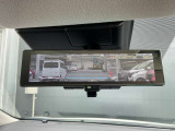 荷物をたくさん載せても後ろの確認が出来る便利なスマートルームミラー!
