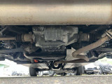 下回りの状態です。錆が少ない車です。