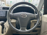 【純正革巻きステアリング】上質な革を使用することで、手にしっかり馴染みとても運転しやすいハンドルです♪