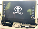【10.5インチ ディスプレイオーディオ】大画面のディスプレイはAppleCarPlayやAndroidAutoが利用可能。大きな画面でスマホナビアプリ等が利用いただけます♪