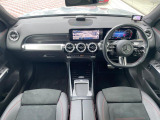 GLB GLB200d 4マチック AMGラインパッケージ 4WD 