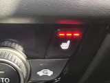 【シートヒーター】寒い日に重宝するシートヒーター!エアコンより早く温まってくれるので寒がりの人も安心ですね♪エアコンの温風は乾燥するから苦手、という方にもをおすすめです。