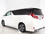 ★展示前点検実施★特殊な機材も用いて、全車点検を実施しております!
