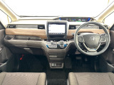 いつでも気持ちよく運転できて、使い勝手のいい収納や体をケアするシート、細部にまでこだわったインテリア♪