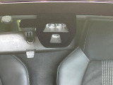 【シティブレーキアクティブシステム】低速走行中に前方の車両等を認識し、衝突しそうな時は警報とブレーキで衝突回避と被害軽減をアシスト。より安全にドライブをお楽しみいただけます。