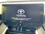 【純正12型ナビ】インテリアに溶け込むスタイリッシュな「専用設計」メーカーナビを装備♪視認性や操作性など基本性能にも優れ、より上質なカーライフをお楽しみいただけます。