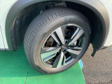 タイヤサイズは235/55R19純正アルミホイール付き!(夏タイヤ装着)冬タイヤ、ホイール注文も承っております☆