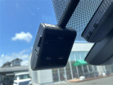 【ドライブレコーダー】映像・音声などの運転中の記録を残します。事故などを起こした起こされた時の証拠になりえますので、もしも時でも安心ですね。