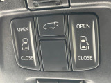 【両側パワースライドドア】スマートキーや運転席のスイッチで後席両側スライドドアの開閉が可能♪電動だから力を入れてドアを開ける必要が無く、小さなお子様でも簡単に開け閉めでき快適です♪