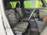 運転席シート廻りは使用感も少なく、良好な状態となっています。丁寧に使われていたことがよくわかりますね。