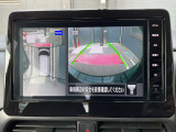 アラウンドビューモニターは、車両の周囲を360度見渡せるカメラシステムです。駐車時の死角をなくし、安全な運転をサポートします。駐車時の死角をなくして、安心・安全な運転を実現できます。