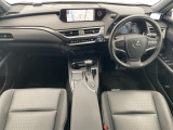 UX 250h バージョンC サンルーフ 修復歴無し