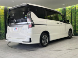 ☆全国のネクステージからお取り寄せが可能※!遠方の店舗に展示してあるクルマが気になる場合も、最寄りの店舗でご覧いただくことが可能です!是非私たちに要望をお聞かせください!※別途費用