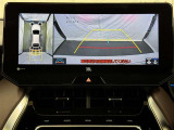 専用の4つのカメラにより、上から見下ろしたような視点で360度クルマの周囲を確認することができます!死角部分も確認しやすく、狭い場所での切り返しや前が長い車でも前の様子が見えます!