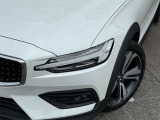 LEDヘッドランプは北欧神話にちなんだトールハンマーデザインを採用 デイライト機能付きのヘッドライトは新世代ボルボのアイコンです