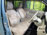運転席シート廻りは使用感も少なく、良好な状態となっています。丁寧に使われていたことがよくわかりますね。