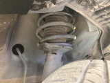 お車を安心してお乗りいただく為には、足回りの定期点検が欠かせません。サービスサポート(有償保証)では無料点検もご提供しており、安心のカーライフをお過ごしいただけるサポート体制が整っています。