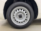 タイヤホイールもきれいです。