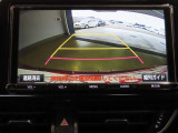バックガイドモニターで、後方を確認しながら安心して駐車することができます。運転初心者も熟練者も必須の機能ですよ!