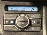 温度設定さえしておけば車内空調は&rdquo;AUTOエアコン&rdquo;にお任せ。運転に集中出来ますよ!
