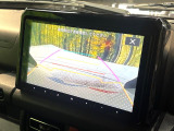 【バックカメラ】駐車時に後方がリアルタイム映像で確認できます。大型商業施設や立体駐車場での駐車時や、夜間のバック時に大活躍!運転スキルに関わらず、今や必須となった装備のひとつです!