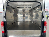 6人乗り キングサーモ5度〜20度設定可能 換気扇 庫内灯 ETC車載器 ナビ フルセグTV Bluetooth バックカメラ HIDヘッドライト パワーウィンドウ