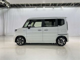 両側パワースライドドア付きだから、狭い駐車スペースなどでの 乗り降りラクラク!小さなお子さまのいるご家庭には嬉しい装備。