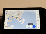 いまや必須装備「ナビゲーション」搭載!知らない場所に、スイスイッとドライブ。なんて便利な機能でしょうか?もう、これなしではハンドルを握れませんね!でも、運転中の操作は危険ですのでご注意ですね☆