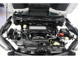 水平対向1.8Lターボエンジン搭載。車高の高いフォレスターですがターボパワーで余裕の走りです。それでもマイルドなターボですので燃費も良くレギュラーガソリン仕様になります。