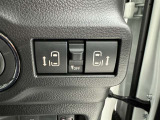 両側電動スライドドアで狭い所でも乗り降り楽々です!