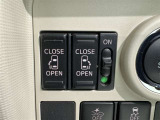 両側電動スライドドアで狭い所でも乗り降り楽々です!