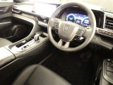 【運転席】運転席周りの画像です。プロの手で隅々までクリーニングしています。ご来店いただき実際に見てみてくださいね☆