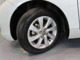 純正アルミホイール タイヤサイズは185/65R15
