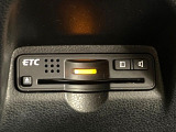 【ETC】高速道路の料金所をストレスなく通過!話題のスポットやサービスエリアに多い「スマートIC」利用時は必須のアイテムです。当店でセットアップを実施、ご納車当日からすぐにご利用いただけます!