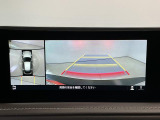 【全周囲カメラ】車両周囲を上から見下ろしたような映像を表示。正確なモニタリングが可能になり、駐車時・幅寄せをアシストします!