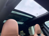 弊社在庫車両はすべて、入庫段階での客観的且つ厳正な車両チェック(第3者機関日本査定協会による査定)を実施しております。メーター改ざん車、修復歴車などは一切ございませんので、どうぞご安心くださいませ。