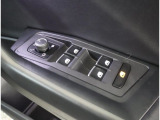 ★窓ガラス、サイドミラー調整ボタンです★