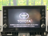 【純正9インチ ディスプレイオーディオ】大画面ディスプレイへお持ちのスマートフォンと連携して、ナビやbluetoothでの音楽再生が可能です♪デザインはもちろん操作性も良好!別途ナビ機能の取付可能です