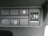 アイドリングストップやレーンキープアシストで環境に優しく、安全運転にも貢献しております。