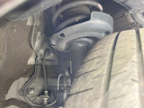 お車を安心してお乗りいただく為には、足回りの定期点検が欠かせません。サービスサポート(有償保証)では無料点検もご提供しており、安心のカーライフをお過ごしいただけるサポート体制が整っています。